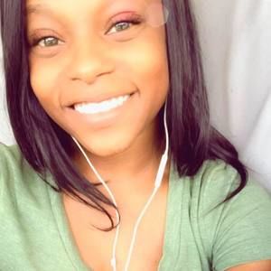 Meet your Posher, Briana